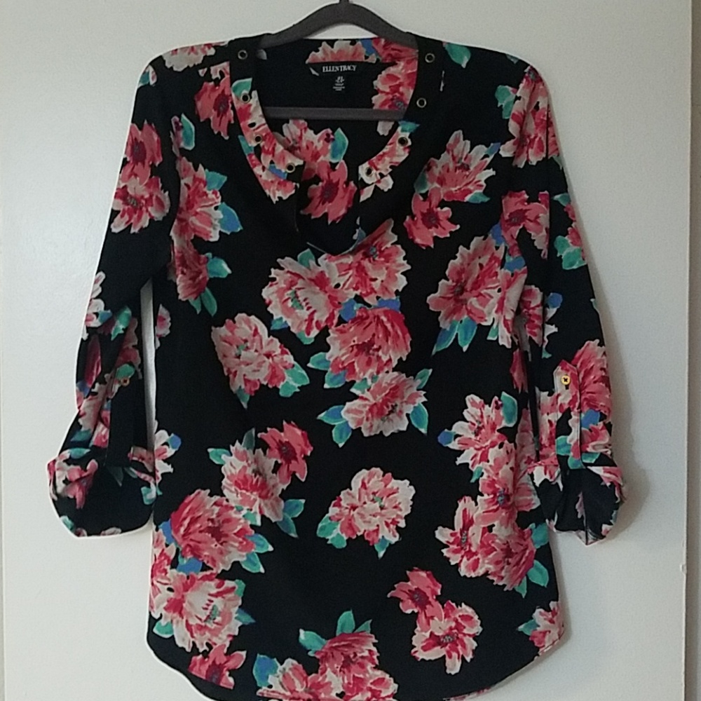 3/4 sleeve floral blouse